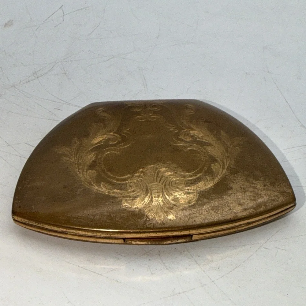 Elgin American Powder Compact with Mirror Gold Tone Etched Floral Design